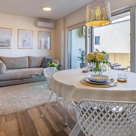 Apartman Gorgeous In With Wi-fi Medulin